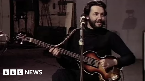 Paul McCartney reunited with guitar stolen 51 years ago – MASHAHER