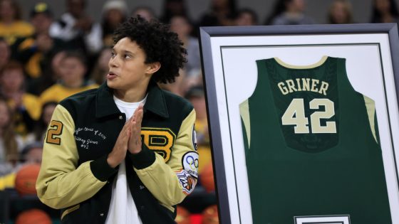 Brittney Griner’s No. 42 jersey retired at Baylor in emotional ceremony – MASHAHER