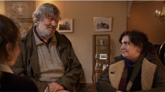 Stephen Fry on Playing Holocaust Survivor in Lena Dunham’s ‘Treasure’ – MASHAHER