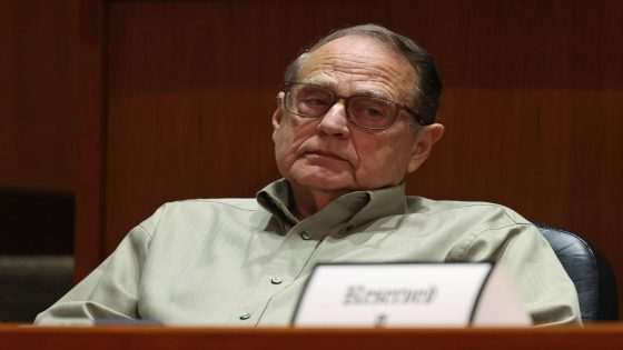 Jerry Reinsdorf attempts to explain why the White Sox should get $1 billion for new stadium – MASHAHER