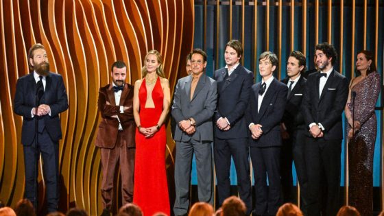 “Oppenheimer” wins top prize at Screen Actors Guild Awards – MASHAHER