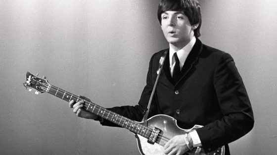 Sir Paul McCartney reunited with ‘stolen’ Hofner guitar after 50 years thanks to search driven by The Lost Bass Project | Ents & Arts News – MASHAHER