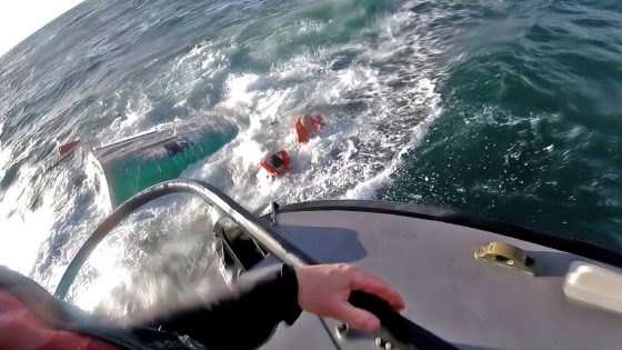 Dramatic footage shows fishermen rescued from sinking boat off Scottish coast | UK News – MASHAHER