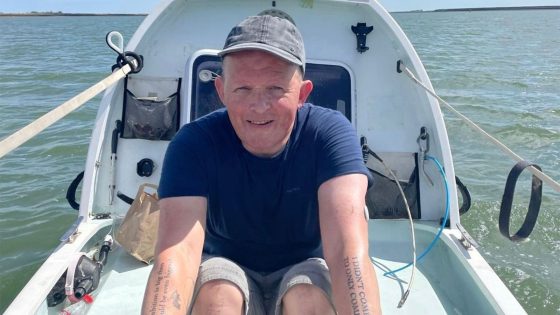 Michael Holt: British man dies during charity row across the Atlantic | UK News – MASHAHER