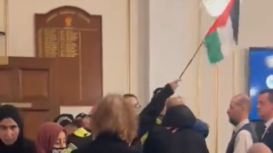 Palestine protesters ‘hijack’ Chorley Council meeting as scuffle causes chaos – MASHAHER