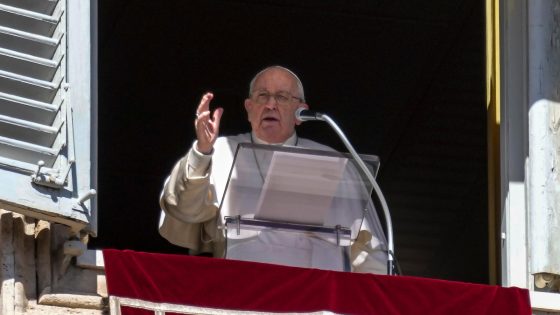 Pope delivers Sunday prayers from the Vatican window a day after suffering a mild flu – MASHAHER