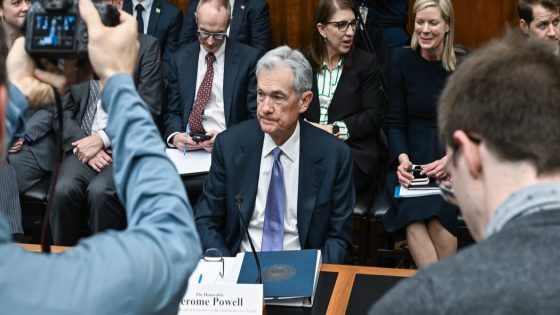 Fed Chair Powell Still Expects to Cut Rates This Year, but Not Yet – MASHAHER