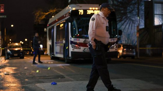 Eight Teens Are Shot at Philadelphia Bus Stop, Police Say – MASHAHER