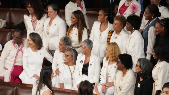 Democratic Women Keep Tradition of Wearing White to State of the Union – MASHAHER