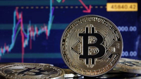 Bitcoin rises to record above $69,000 then quickly tumbles 10% – MASHAHER