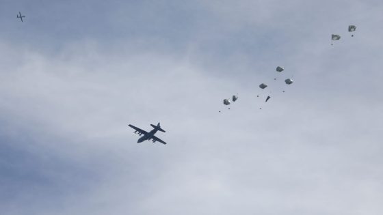 U.S. military aircraft airdrop thousands of meals into Gaza in emergency humanitarian aid operation – MASHAHER