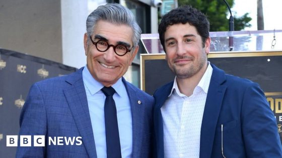 American Pie stars reunite for Levy's Walk of Fame – MASHAHER