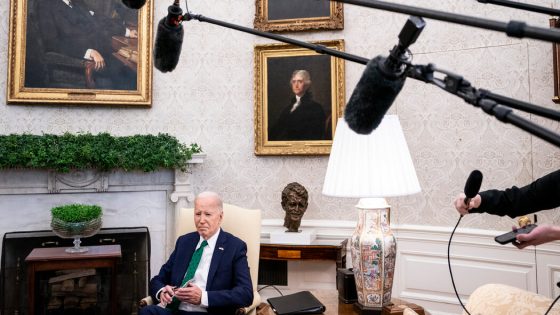 Biden Embraces Schumer’s Speech Castigating Netanyahu – MASHAHER