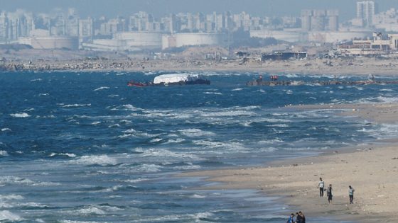 First Ship Carrying Food Aid Arrives in Gaza – MASHAHER