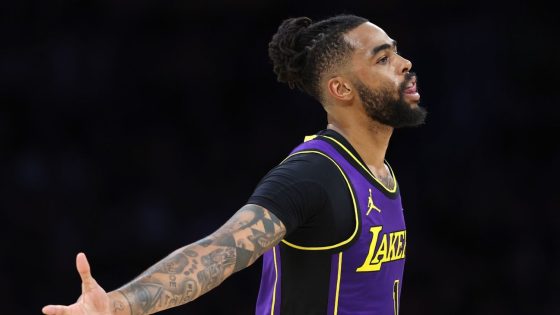 Minus LeBron, D’Angelo Russell’s career-best 44 lifts Lakers – MASHAHER