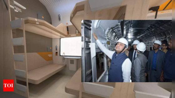 Vande Bharat sleeper: Railway Minister Ashwini Vaishnaw inspects new trainset being manufactured by BEML – MASHAHER