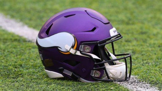 Vikings acquire second 1st-round pick in trade with Texans – MASHAHER