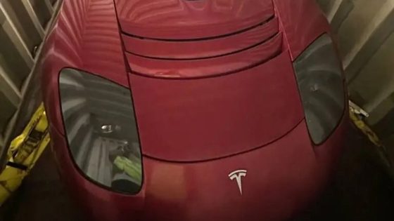 Billionaire buys three ‘long-forgotten’ Tesla EVs after being hidden for 13 years – MASHAHER