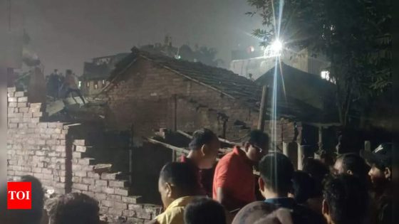 Under-construction building collapses in Kolkata, rescue operation under way | Kolkata News – MASHAHER