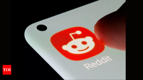 Reddit soars 48 per cent in debut as AI pitch gets warm reception – MASHAHER