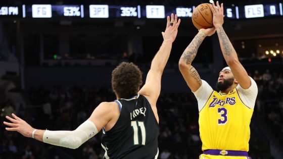 ‘Unpredictable’ Lakers rally from 19 down to beat Bucks in 2OT – MASHAHER