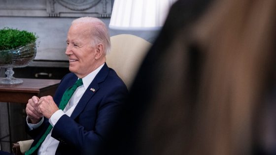 Biden Mixes Comedy and Dire Warnings at Gridiron Club Dinner in Washington – MASHAHER