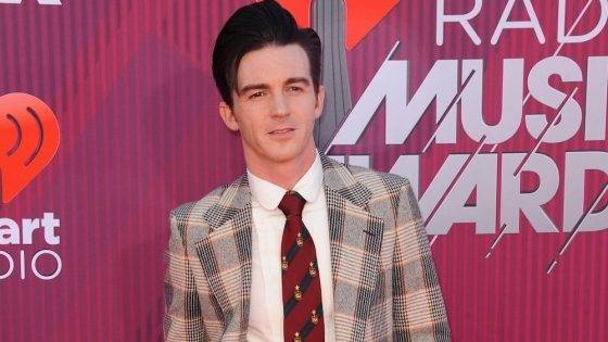 Nickelodeon Directors Apologize to Drake Bell for Defending Brian Peck – MASHAHER