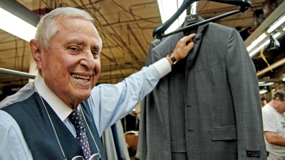 Martin Greenfield, Tailor to Sinatra, Obama, Trump and Shaq, Dies at 95 – MASHAHER