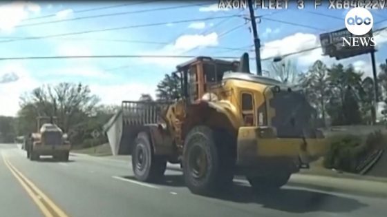 Video Police say an ex-employee led police on a slow-speed chase of a stolen front-loader – MASHAHER