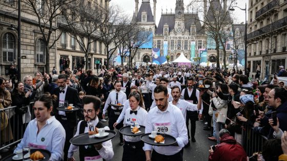 Paris Waiters Race as Storied Contest Returns Before Olympics – MASHAHER