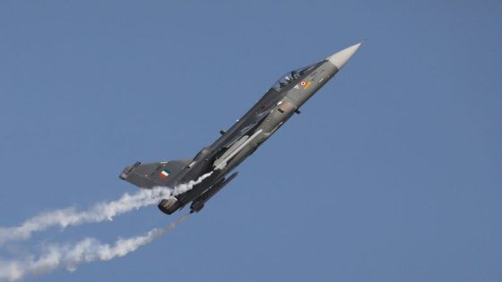 India-made fighter jet Tejas crashes for first time; pilot ejected safely – MASHAHER