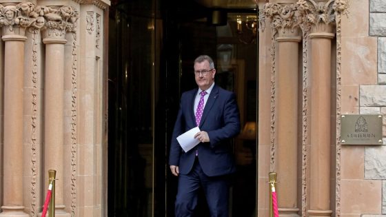 What to Know About Jeffrey Donaldson, the Former DUP Leader – MASHAHER