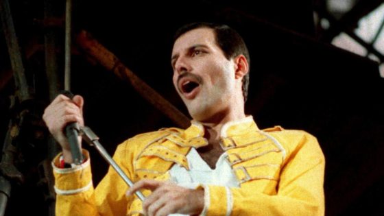 ‘No exquisite clutter’: Freddie Mercury’s home for sale – MASHAHER