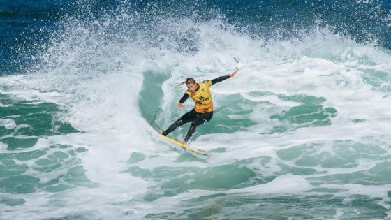 Molly Picklum is in to the Round of 16 at the Rip Curl Pro but only just – MASHAHER