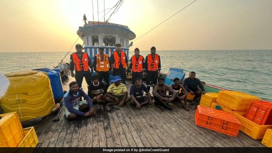 How Coast Guard Rescued 8 From Flooded Boat Off Karnataka – MASHAHER