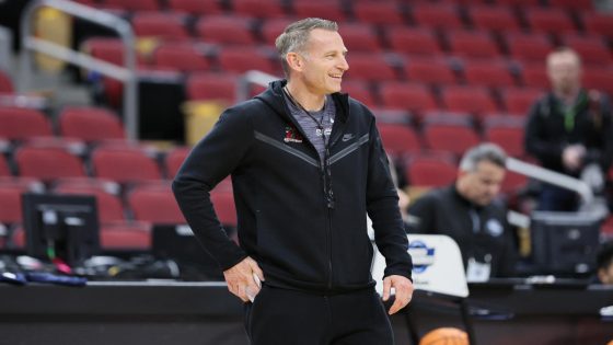 Alabama basketball reportedly makes Nate Oats one of highest-paid coaches with long-term deal – MASHAHER