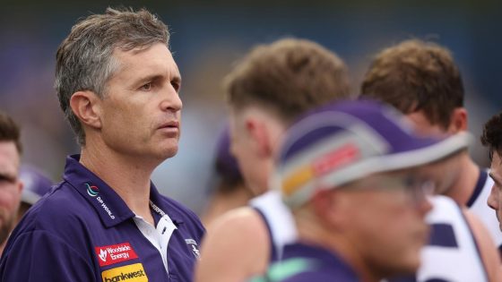 Fremantle criticised for one-year Justin Longmuir contract extension, doesn’t do anything, under pressure coaches, latest news – MASHAHER