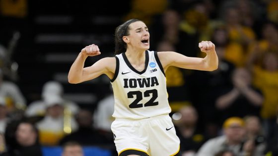 March Madness: Caitlin Clark, No. 1 Iowa survive battle with West Virginia to reach Sweet 16 – MASHAHER