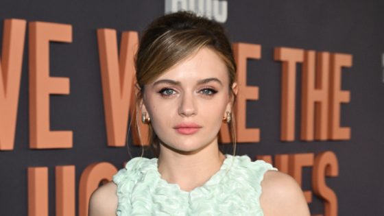 We Were the Lucky Ones Star Joey King on Facing Antisemitism at Age 12 – MASHAHER