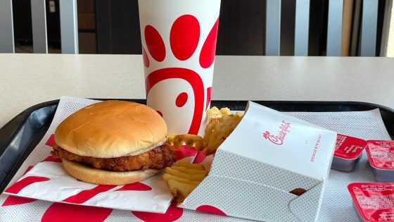 Chick-fil-A backtracks on no-antibiotics in chicken amid projected supply shortages – MASHAHER