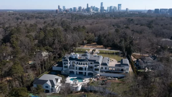 Men in upscale Atlanta neighborhood warned about druggings, robberies near bars – MASHAHER