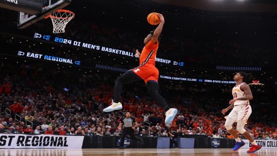 Illinois blows past Iowa State 72-69 for first Elite Eight trip since 2005 – MASHAHER