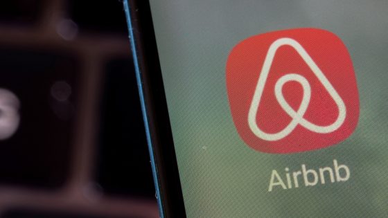 Airbnb bans the use of indoor security cameras on all properties – MASHAHER