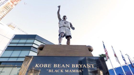 Letters to Sports: You know Kobe Bryant would have a problem with statue imperfection – MASHAHER