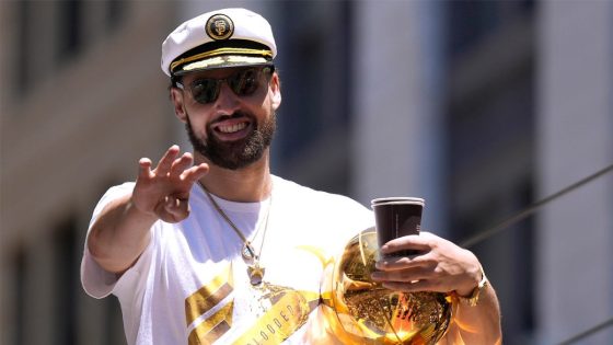 Watch Klay’s epic boat ride to SF for Warriors-Bucks game – MASHAHER