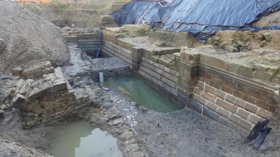 Excavation at French hotel reveals a medieval castle with a moat, coins and jewelry – MASHAHER