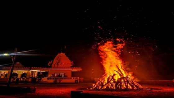 Holika Dahan 2024: Know the auspicious timings – MASHAHER