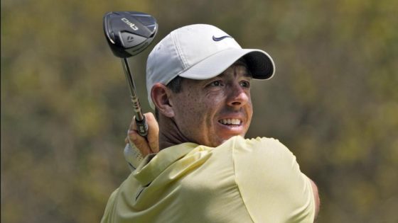 McIlroy offers approval in bid to end golf’s civil war – MASHAHER