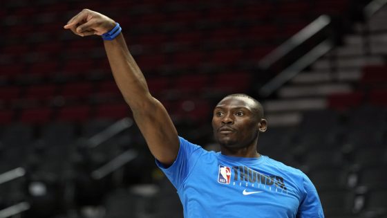 Thunder C Bismack Biyombo collapses on sideline in scary scene during win over Trail Blazers – MASHAHER