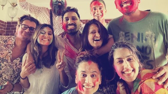 ‘Is Taapsee Pannu wearing sindoor’? Fans wonder after viral Holi pic amid wedding rumours – MASHAHER